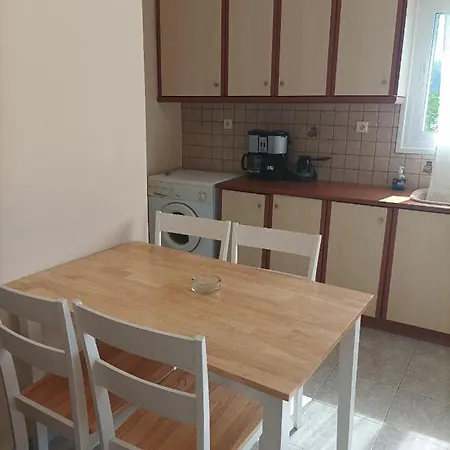Karavaki Apartment *