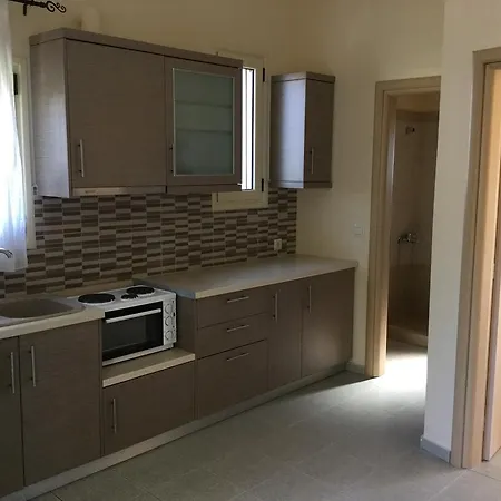 Apartment Karavaki *