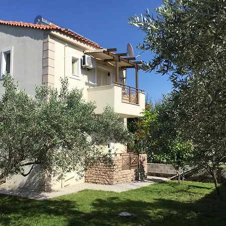 Karavaki Apartment *